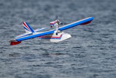 2026-10 Floatfly-jon